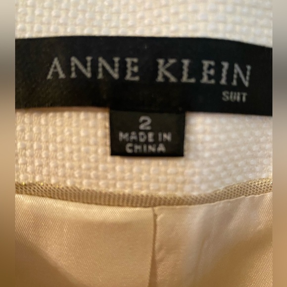 Anne Klein suits jacket and skirt - Picture 2 of 5